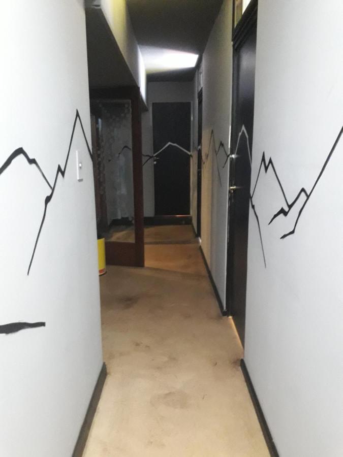 Moving Hostel Travel Bar Bariloche Zewnętrze zdjęcie
