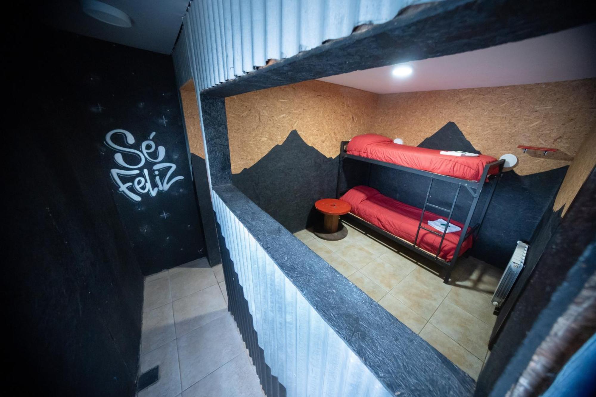 Moving Hostel Travel Bar Bariloche Zewnętrze zdjęcie