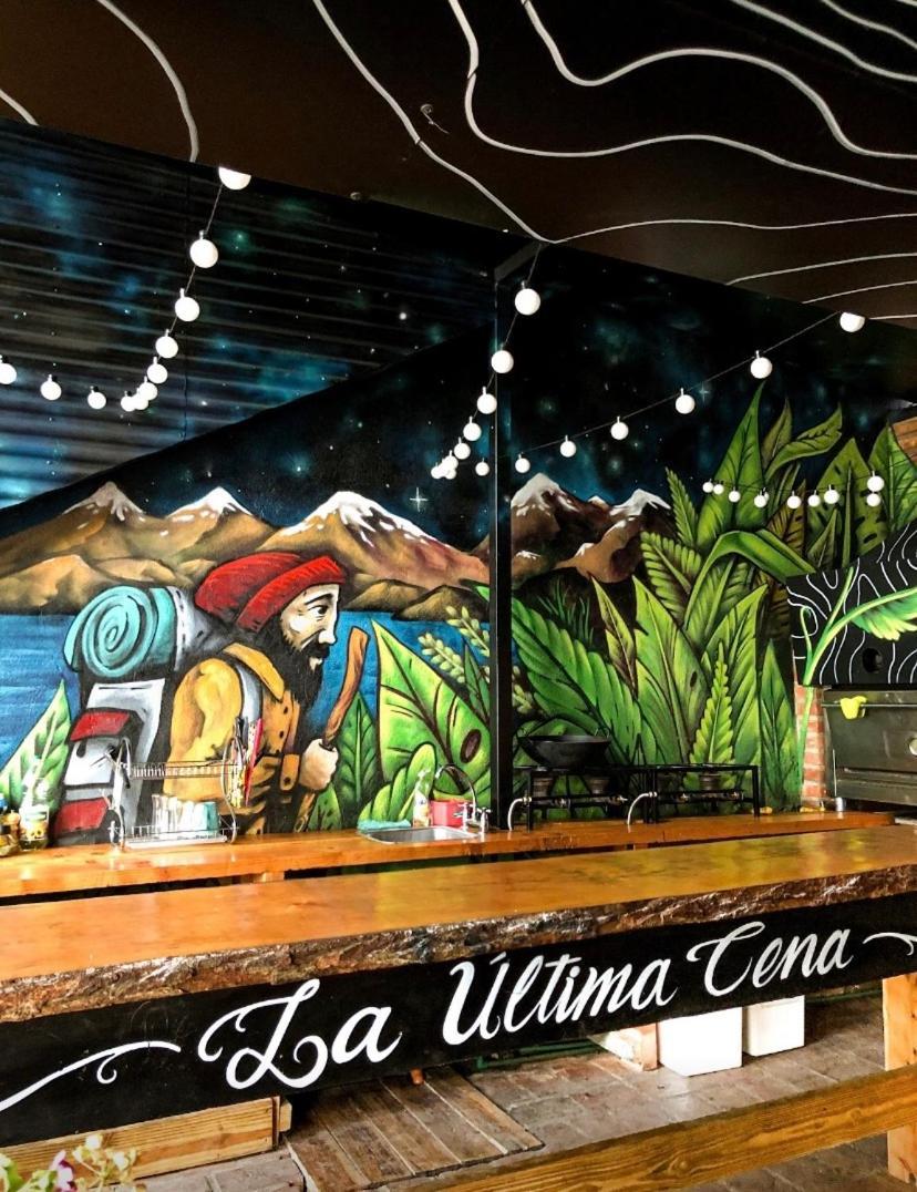 Moving Hostel Travel Bar Bariloche Zewnętrze zdjęcie
