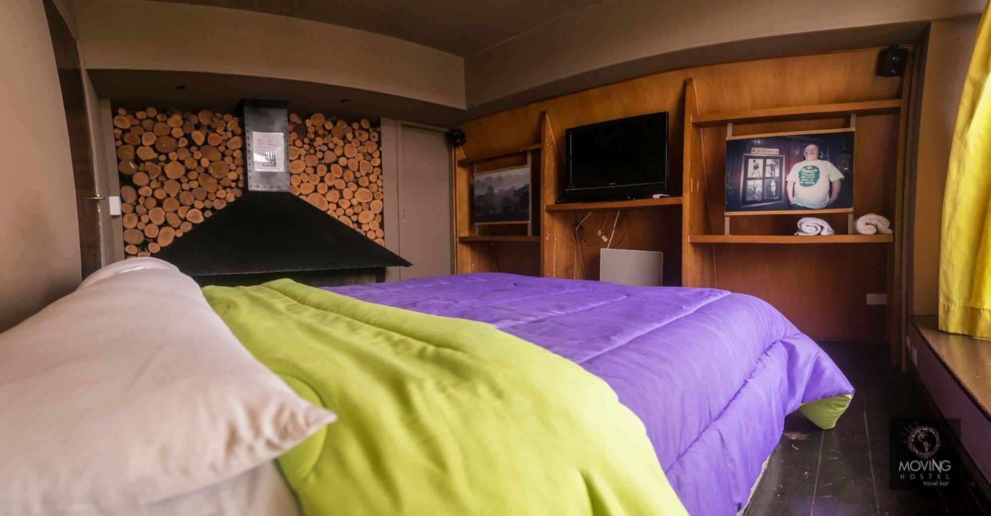 Moving Hostel Travel Bar Bariloche Zewnętrze zdjęcie